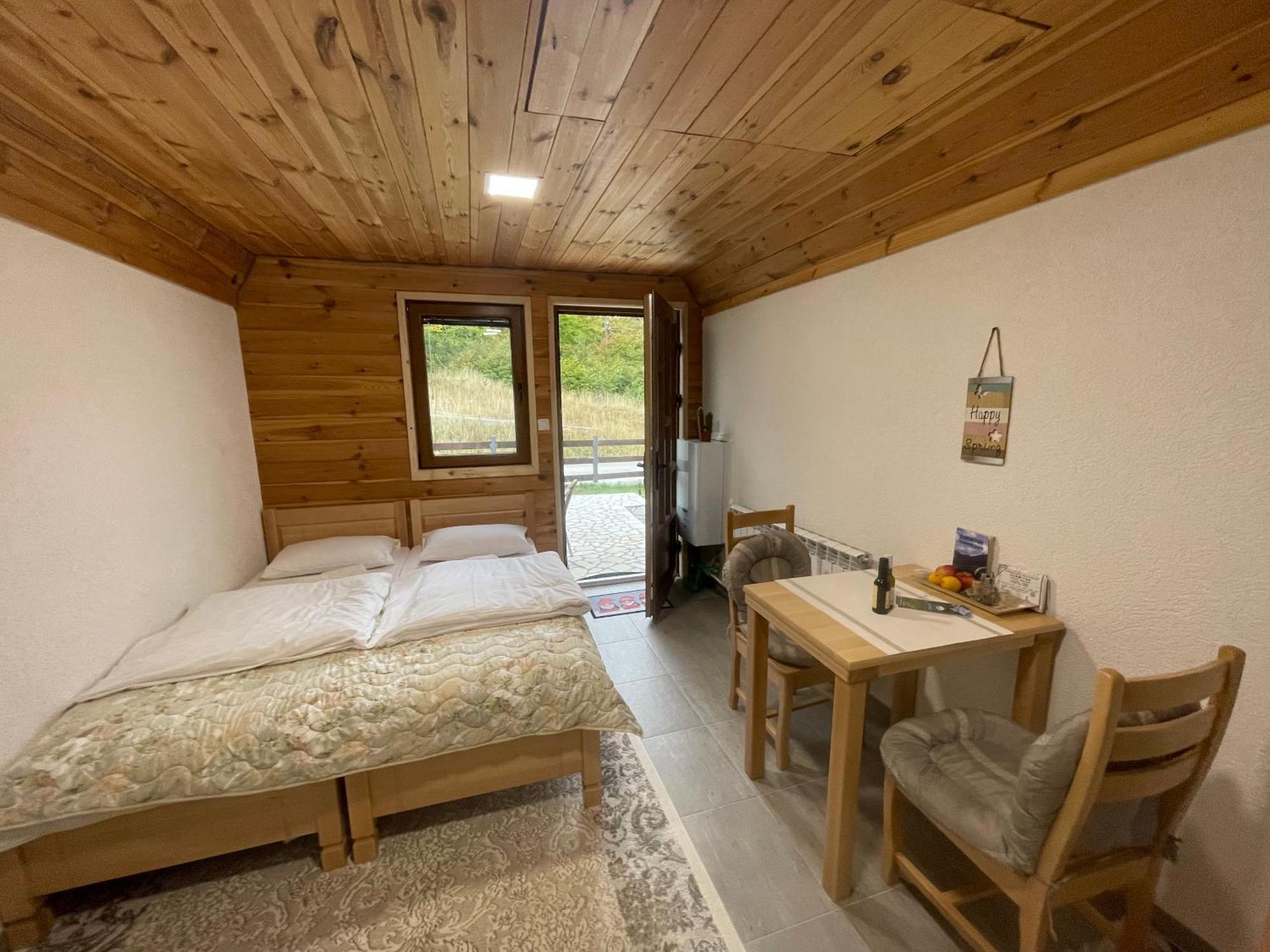 Small House Floki Zabljak  Ngoại thất bức ảnh